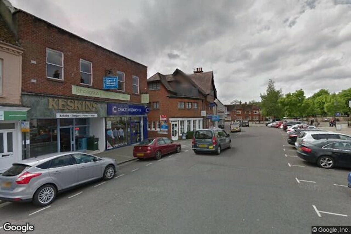 17 Market Place, Ringwood, BH24 1AN
