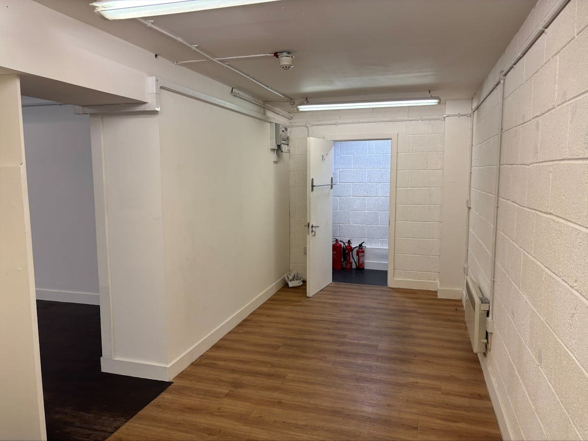 Retail to rent in 31 Smiths Court, London
