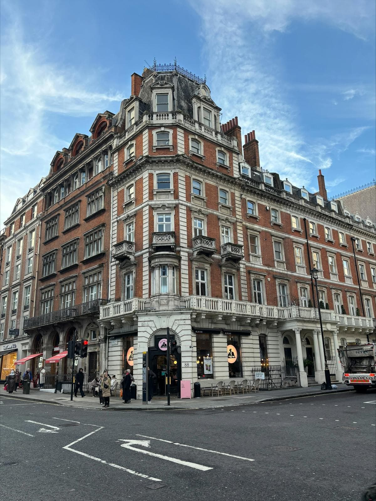 1 Mandeville Place, London, W1U 3AW